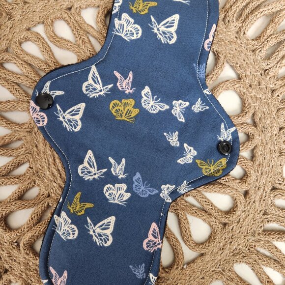 Reusable Menstrual Pads, Regular Size, 100% Organic Cotton Fabric, Perfume Free - Picture 4 of 6